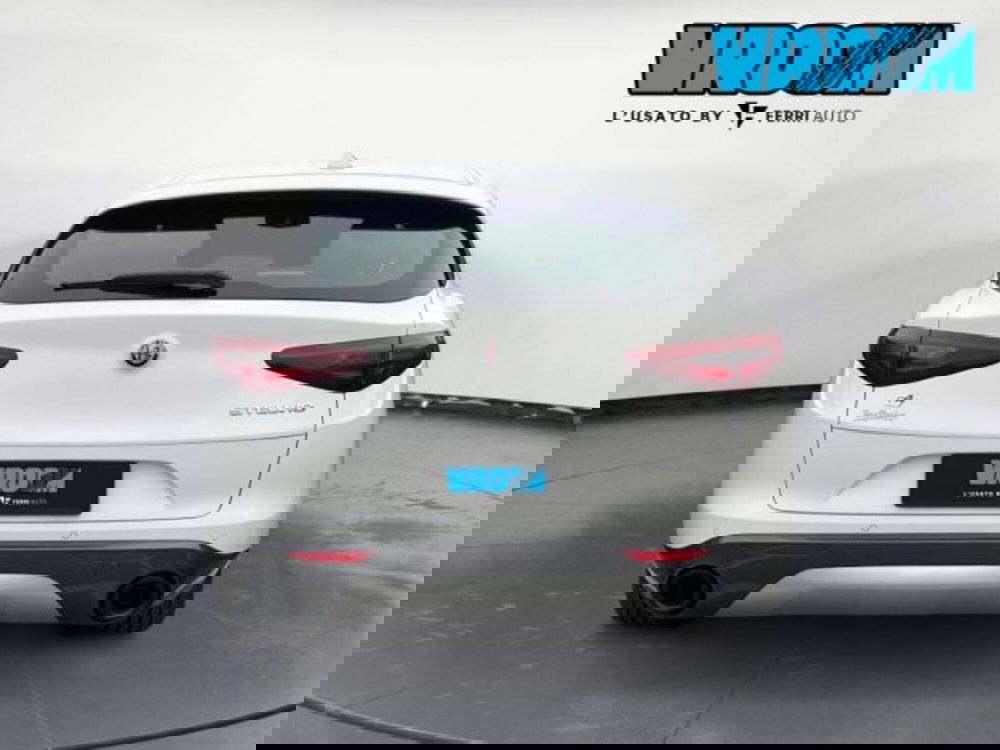 Alfa Romeo Stelvio usata a Udine (5)