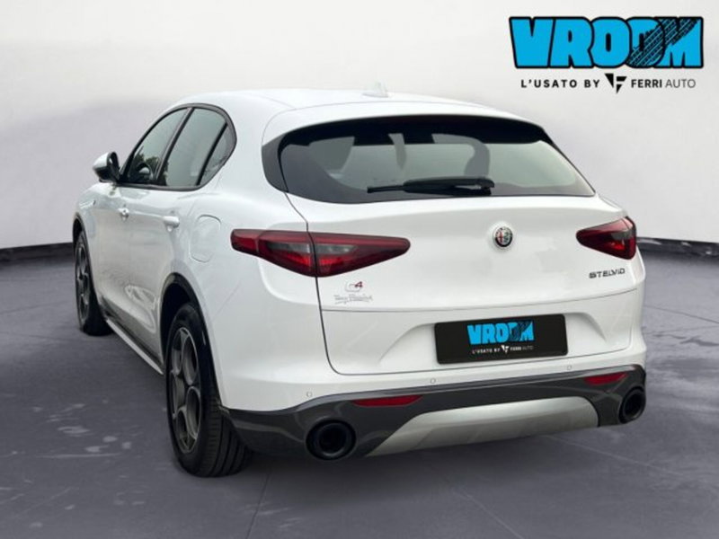 Alfa Romeo Stelvio usata a Udine (7)
