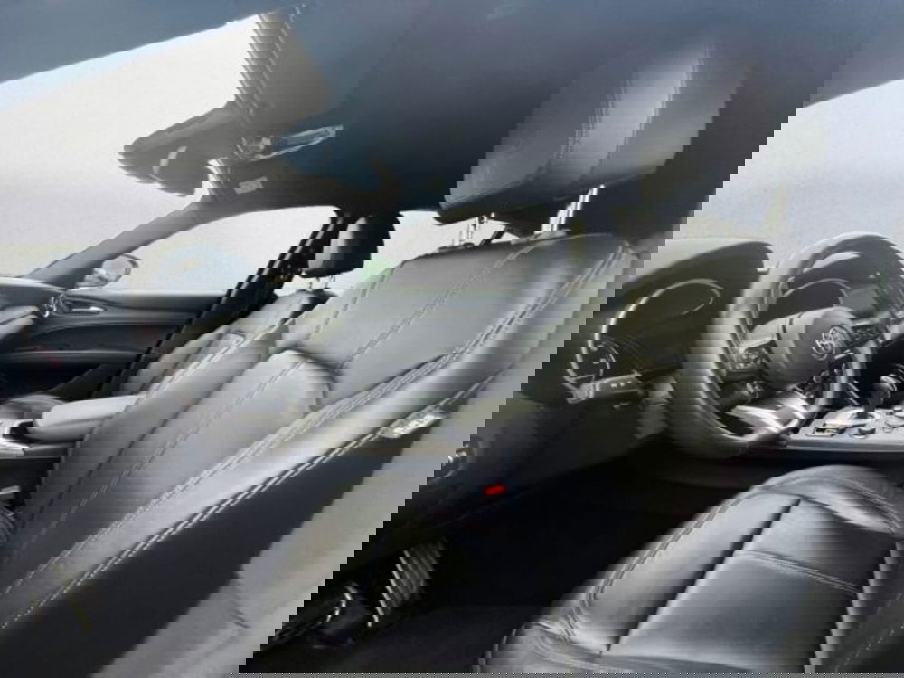 Alfa Romeo Stelvio usata a Udine (7)