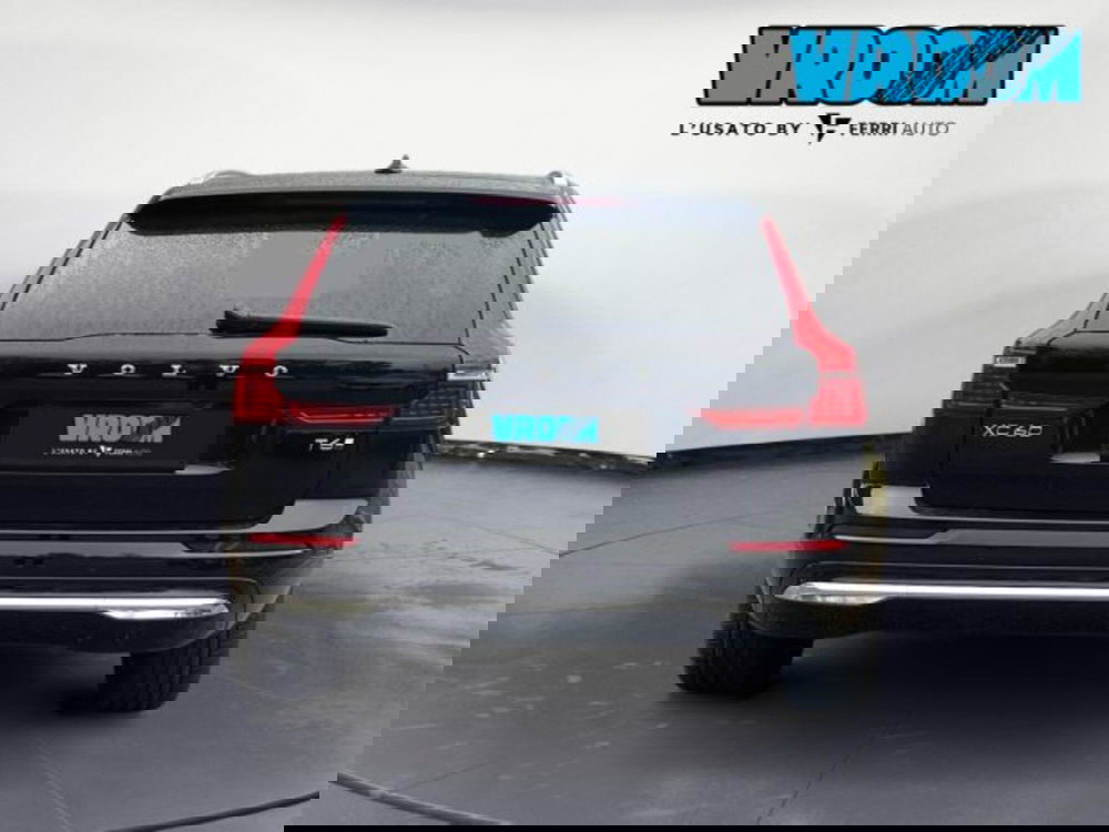 Volvo XC60 nuova a Udine (5)