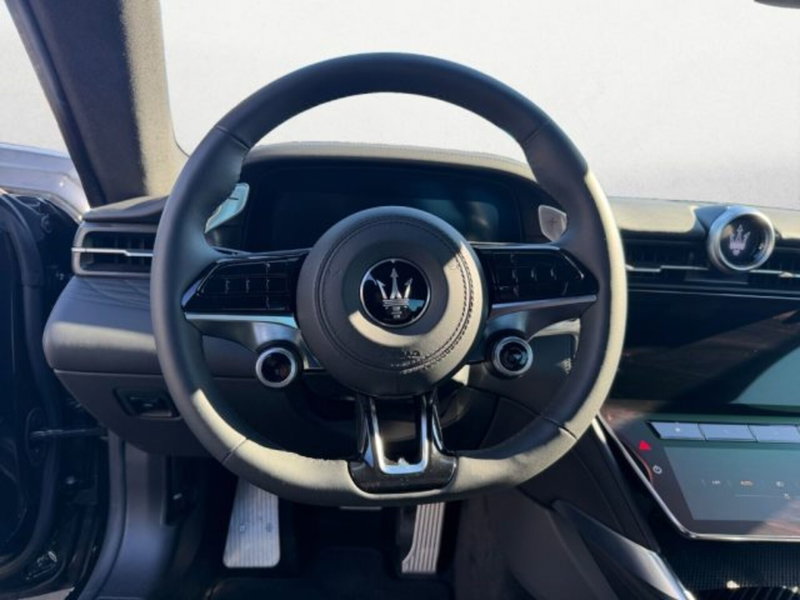 Maserati Granturismo usata a Udine (10)