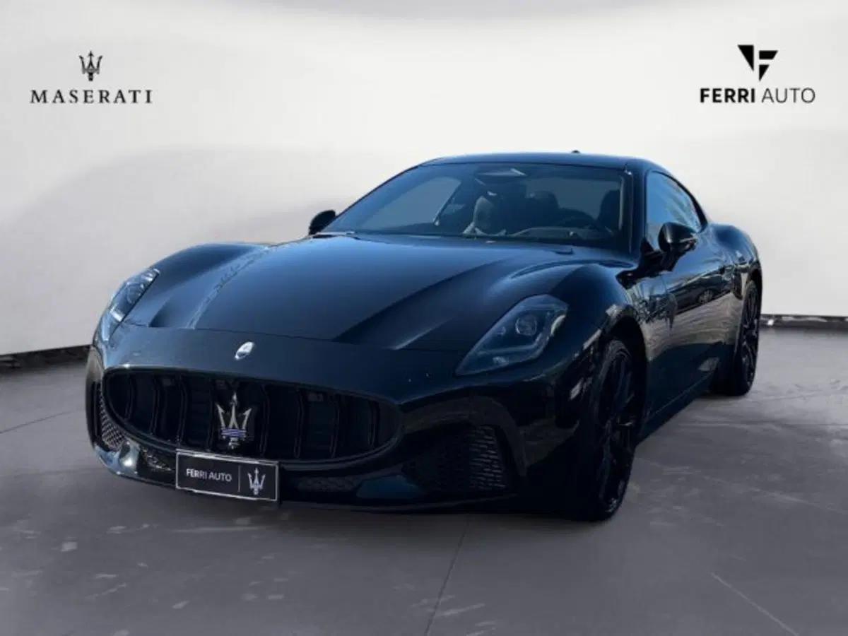 Maserati Granturismo usata a Udine (2)