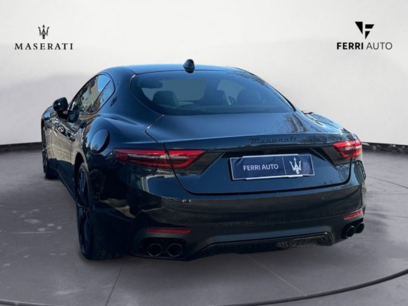 Maserati Granturismo usata a Udine (7)