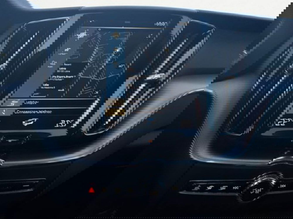 Volvo XC60 usata a Udine (12)