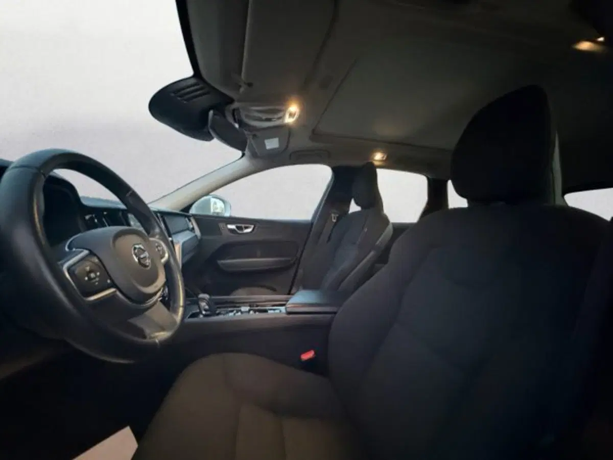 Volvo XC60 usata a Udine (8)