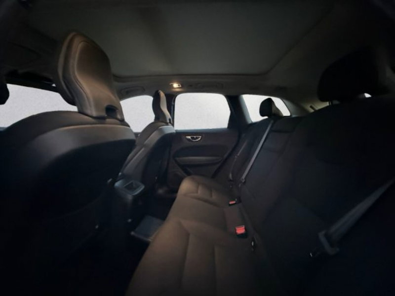 Volvo XC60 usata a Udine (10)