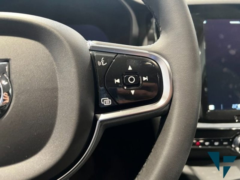 Volvo V60 usata a Udine (11)