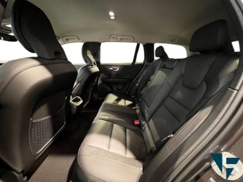 Volvo V60 usata a Udine (8)