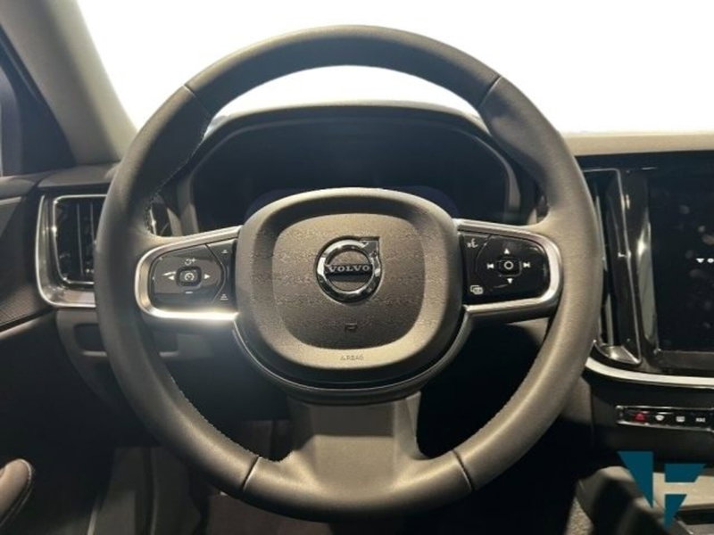 Volvo V60 usata a Udine (9)