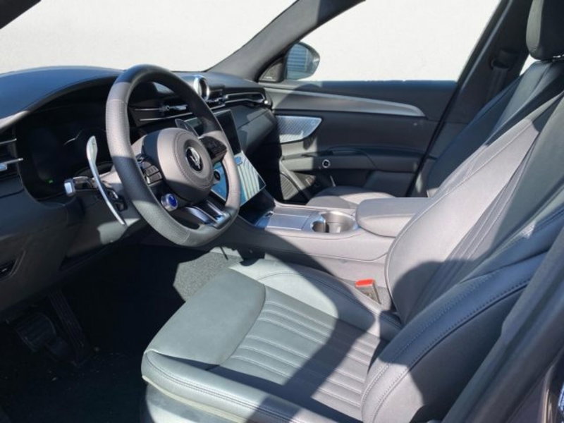 Maserati Grecale nuova a Udine (8)