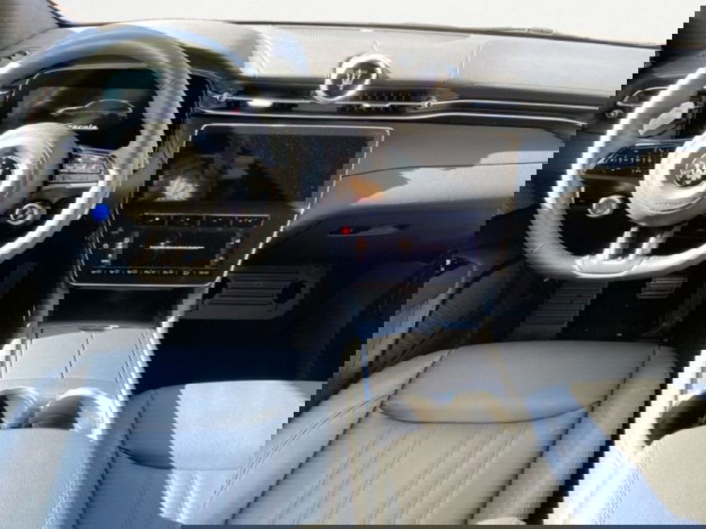 Maserati Grecale nuova a Udine (9)