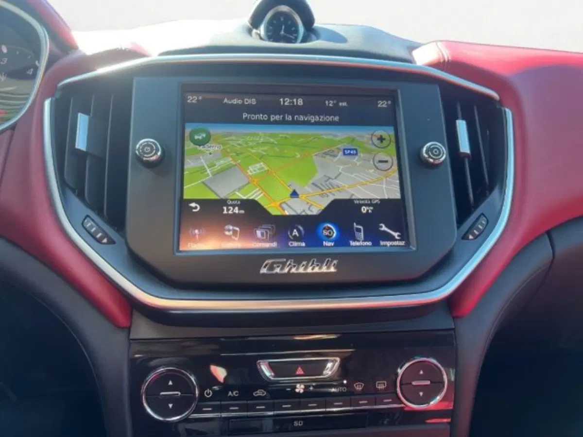 Maserati Ghibli usata a Udine (9)