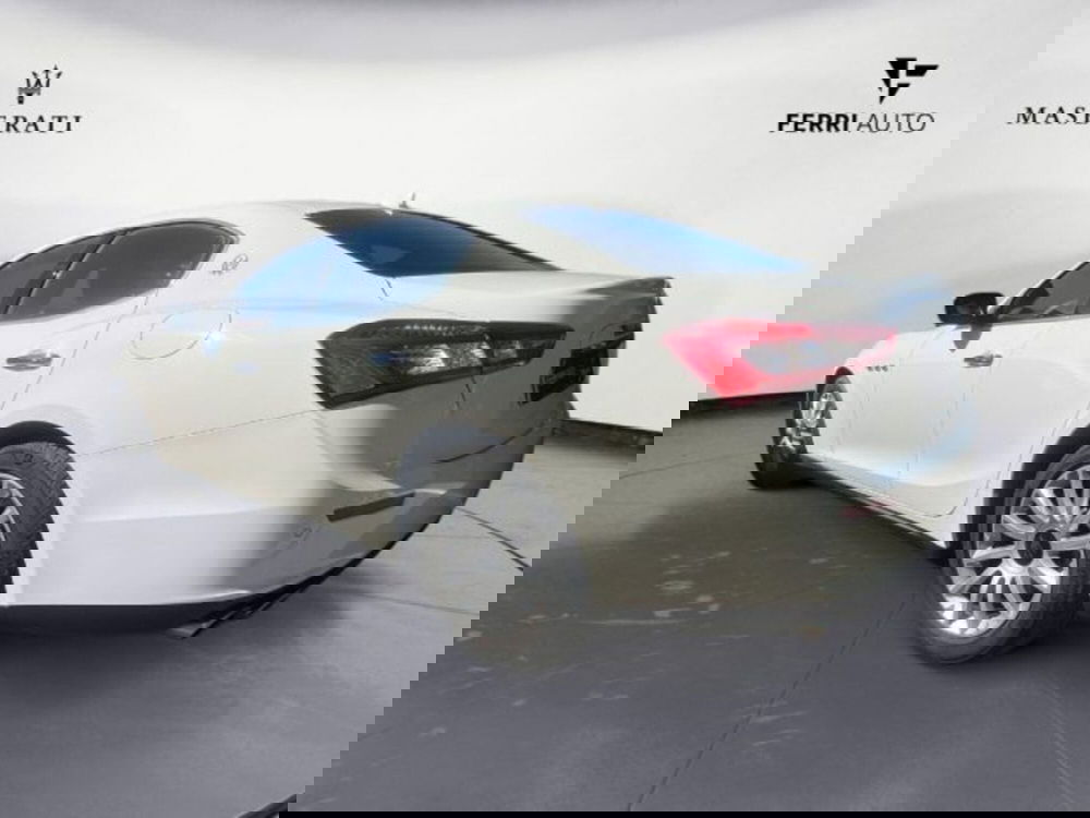 Maserati Ghibli usata a Udine (7)