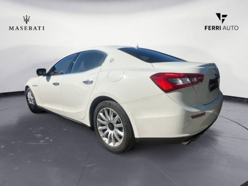 Maserati Ghibli usata a Udine (7)