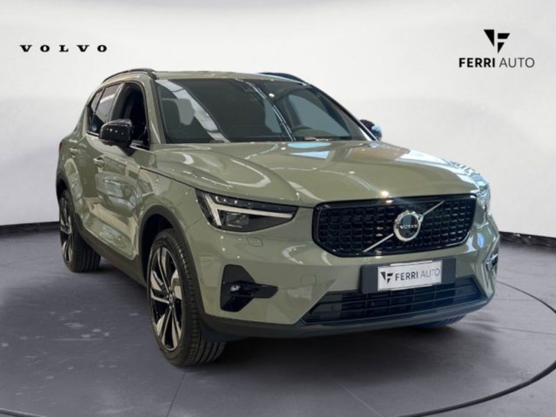 Volvo XC40 usata a Udine (4)