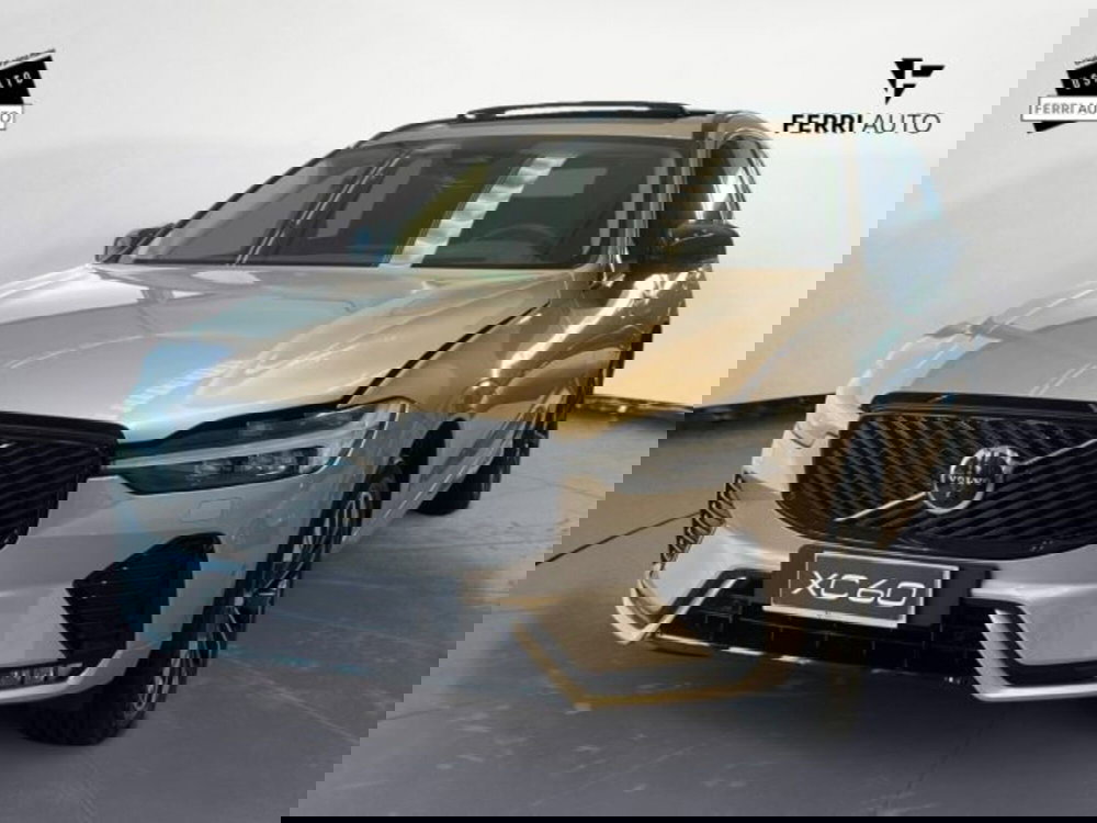 Volvo XC60 nuova a Udine
