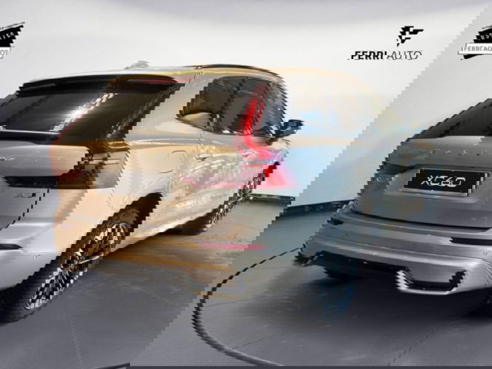 Volvo XC60 nuova a Udine (4)