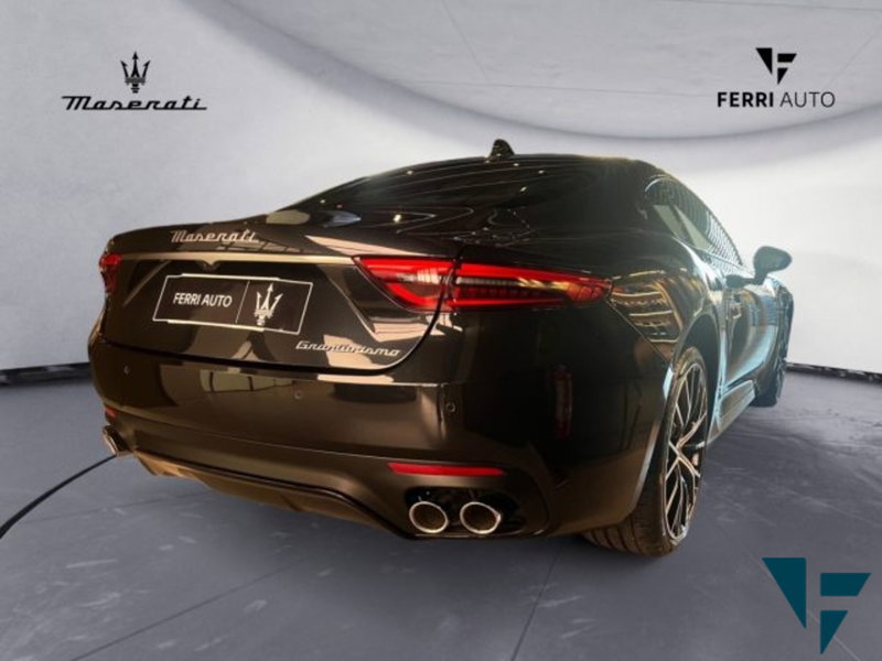 Maserati Granturismo nuova a Udine (5)