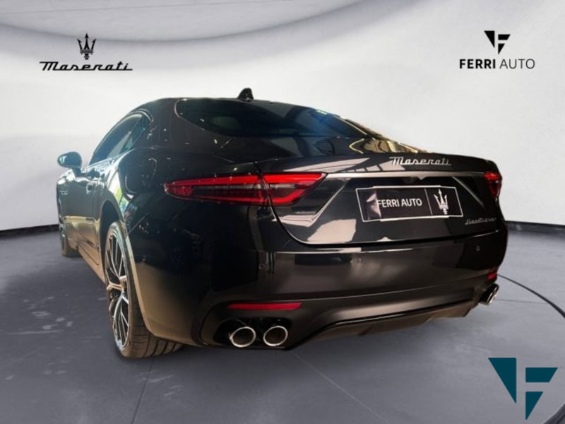 Maserati Granturismo nuova a Udine (7)