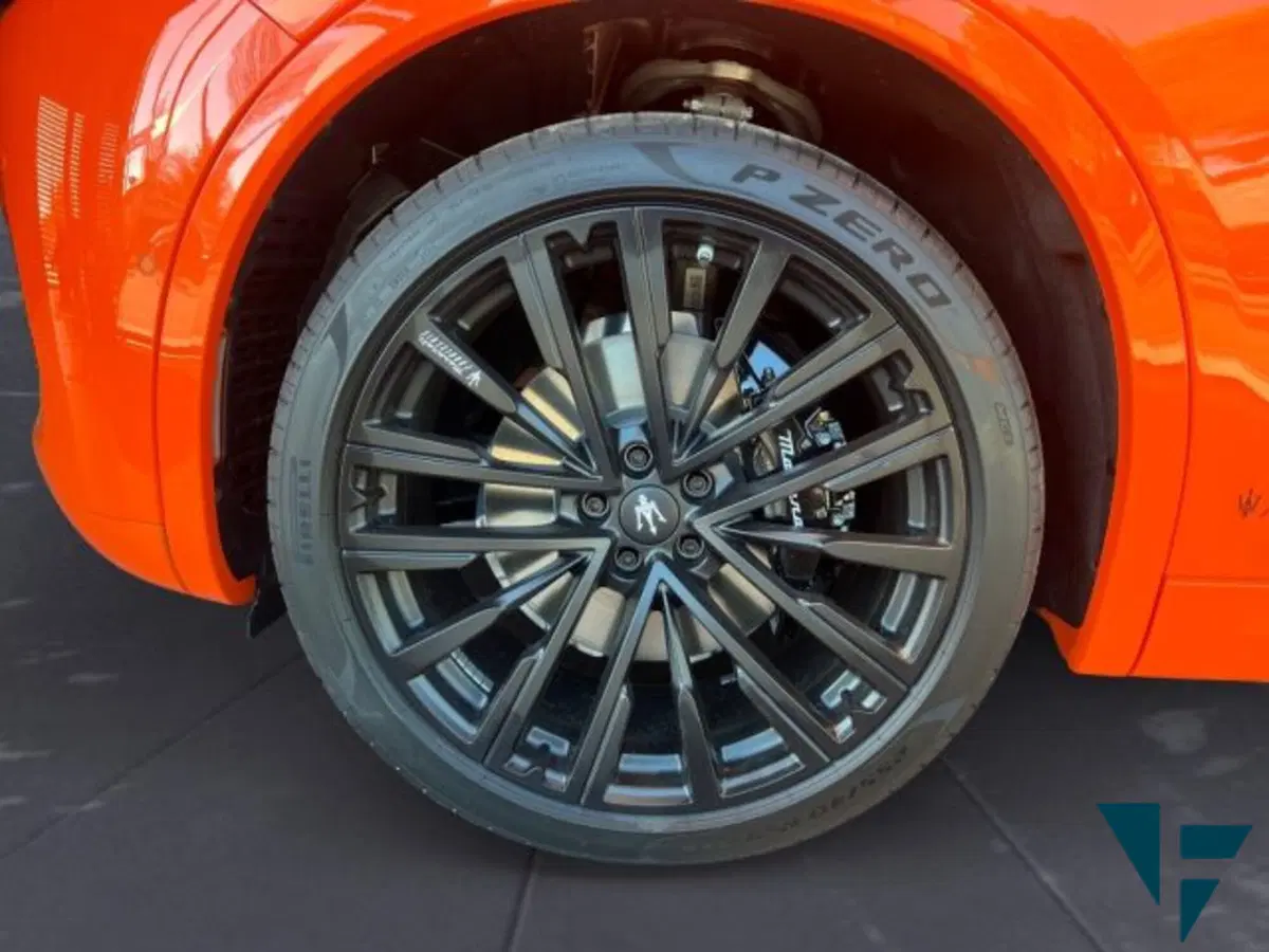 Maserati Grecale usata a Udine (19)