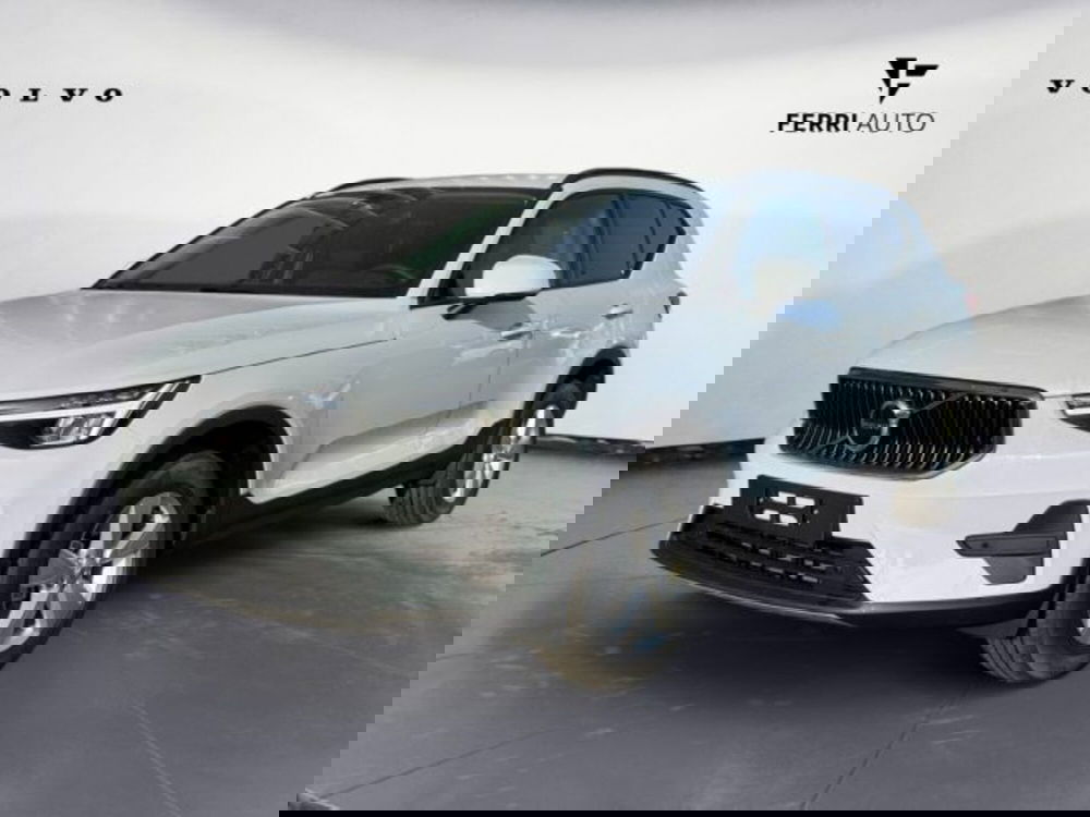 Volvo XC40 nuova a Udine