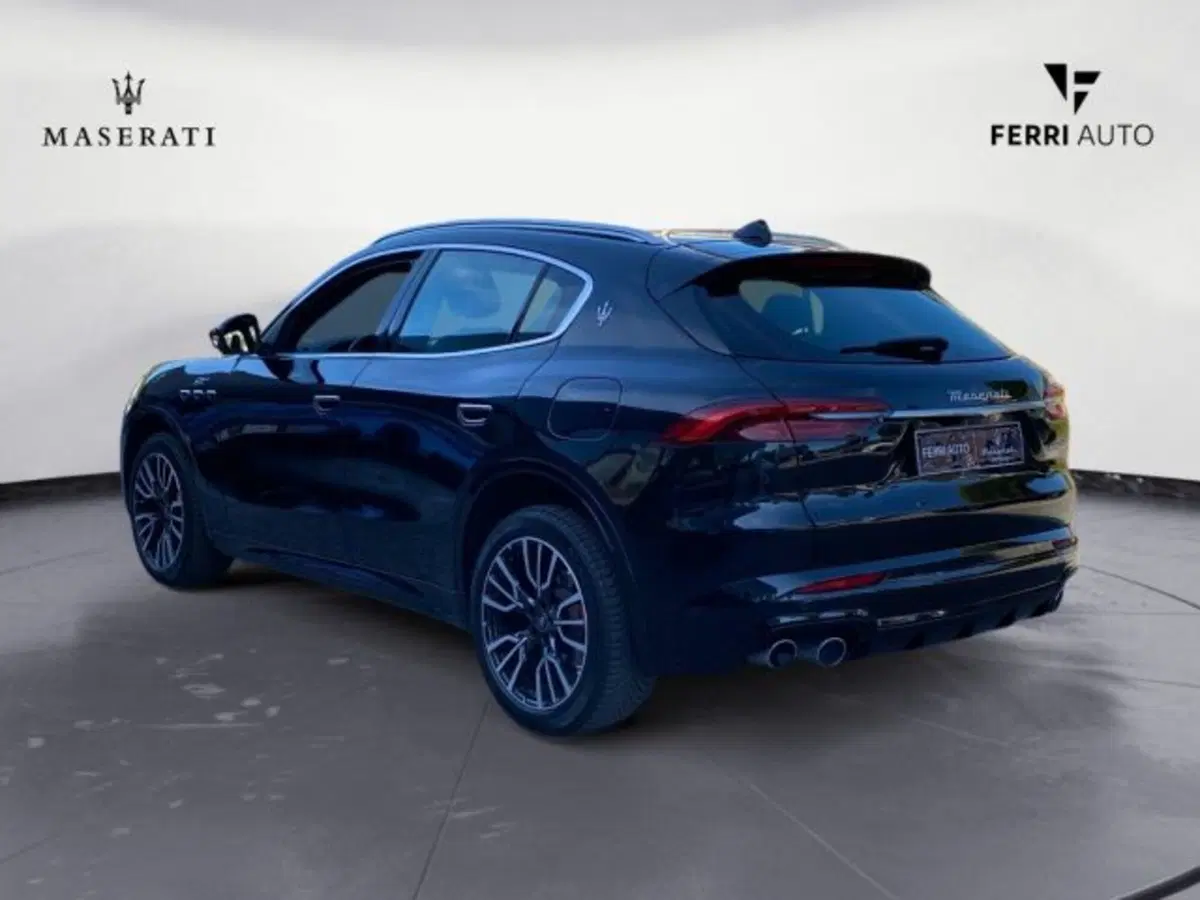 Maserati Grecale usata a Udine (4)