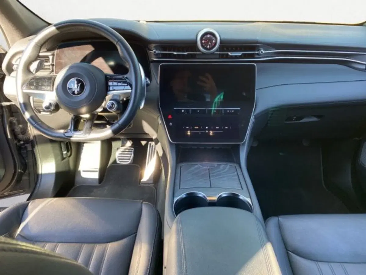 Maserati Grecale usata a Udine (8)