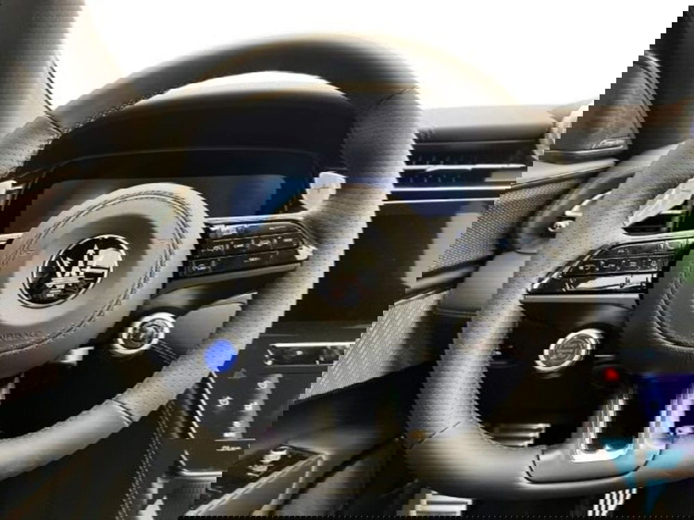 Maserati Grecale nuova a Udine (11)