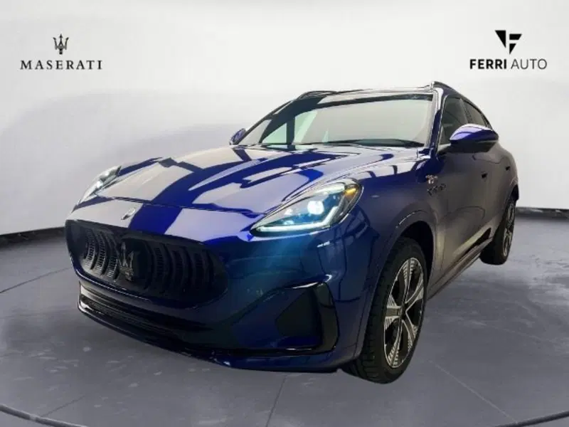 Maserati Grecale nuova a Udine (2)