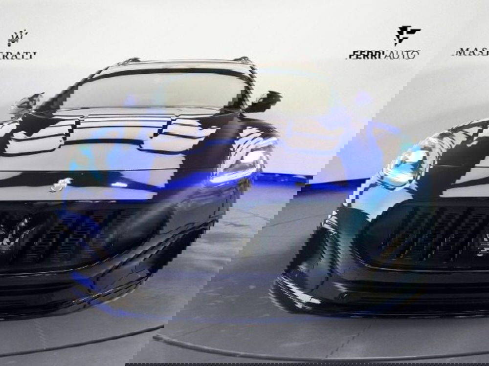 Maserati Grecale nuova a Udine (3)