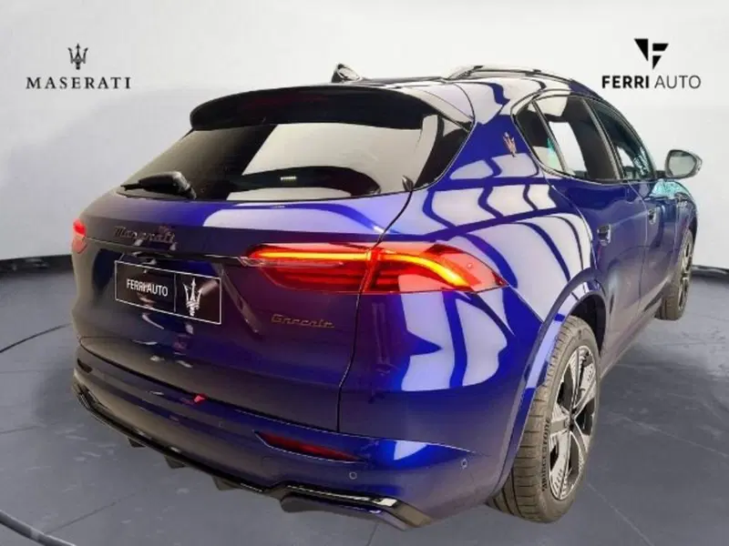 Maserati Grecale nuova a Udine (5)