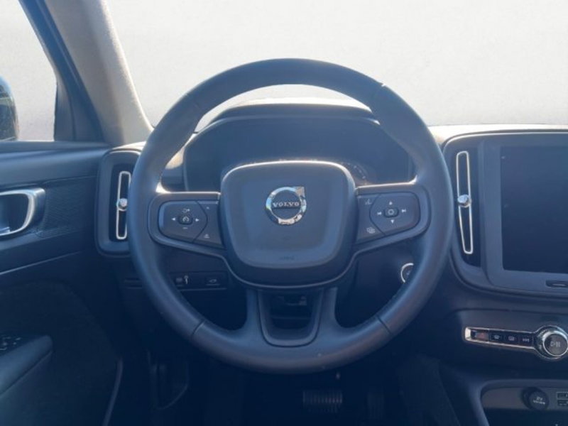 Volvo XC40 usata a Udine (11)