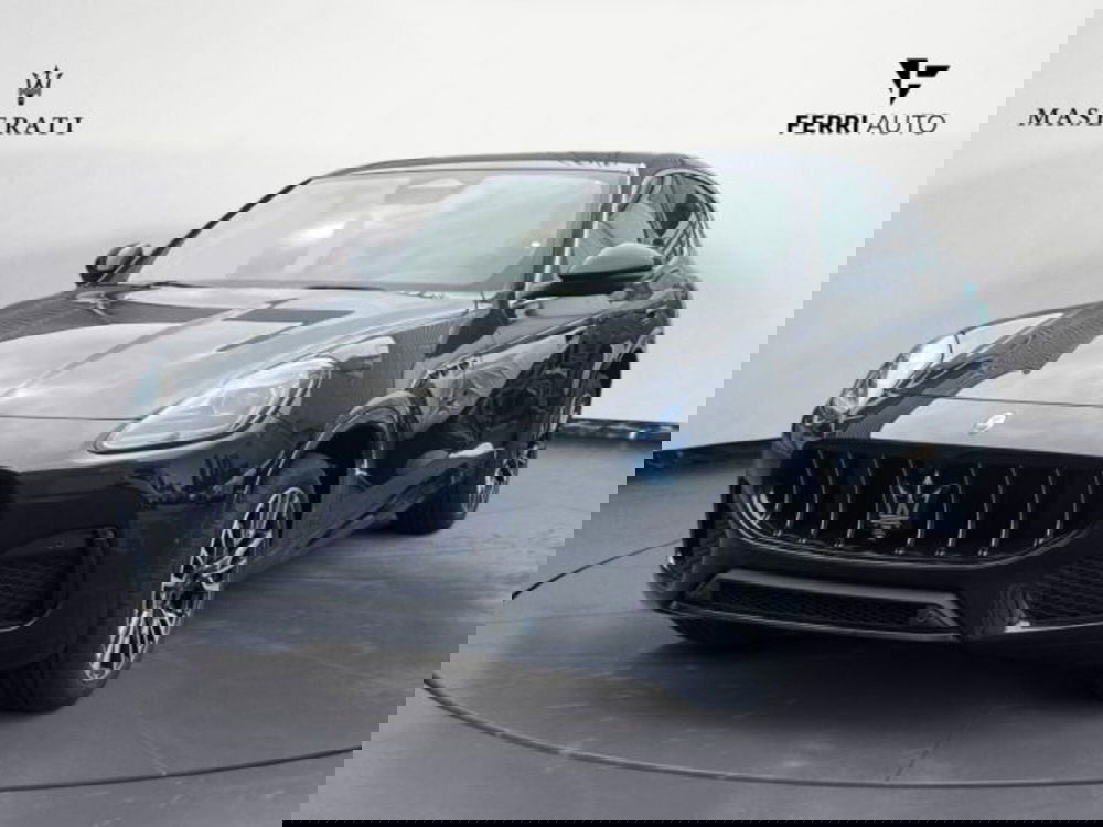 Maserati Grecale nuova a Udine (2)