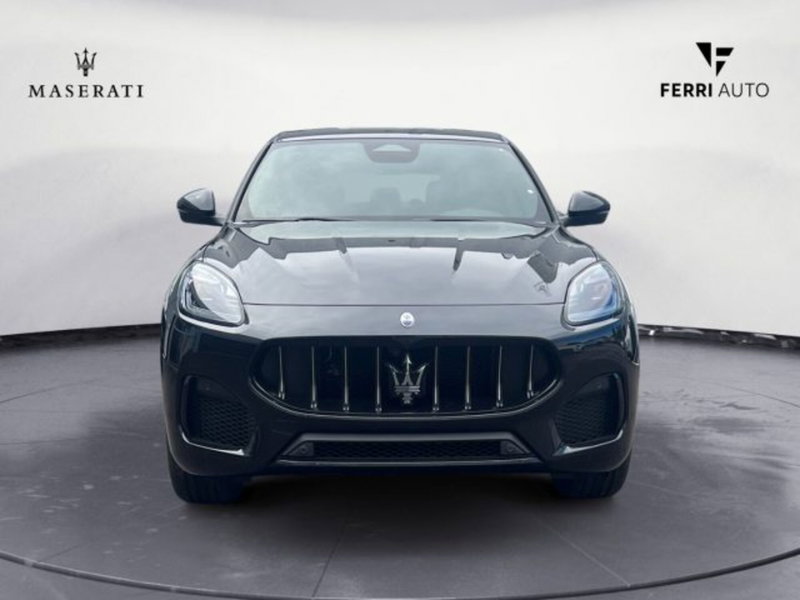 Maserati Grecale nuova a Udine (3)