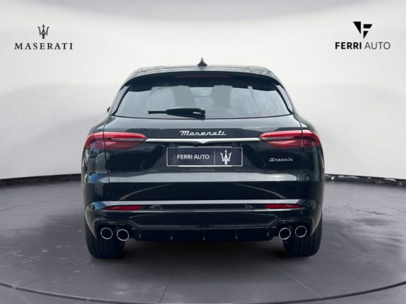 Maserati Grecale nuova a Udine (6)