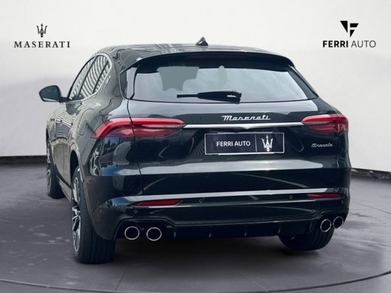 Maserati Grecale nuova a Udine (5)