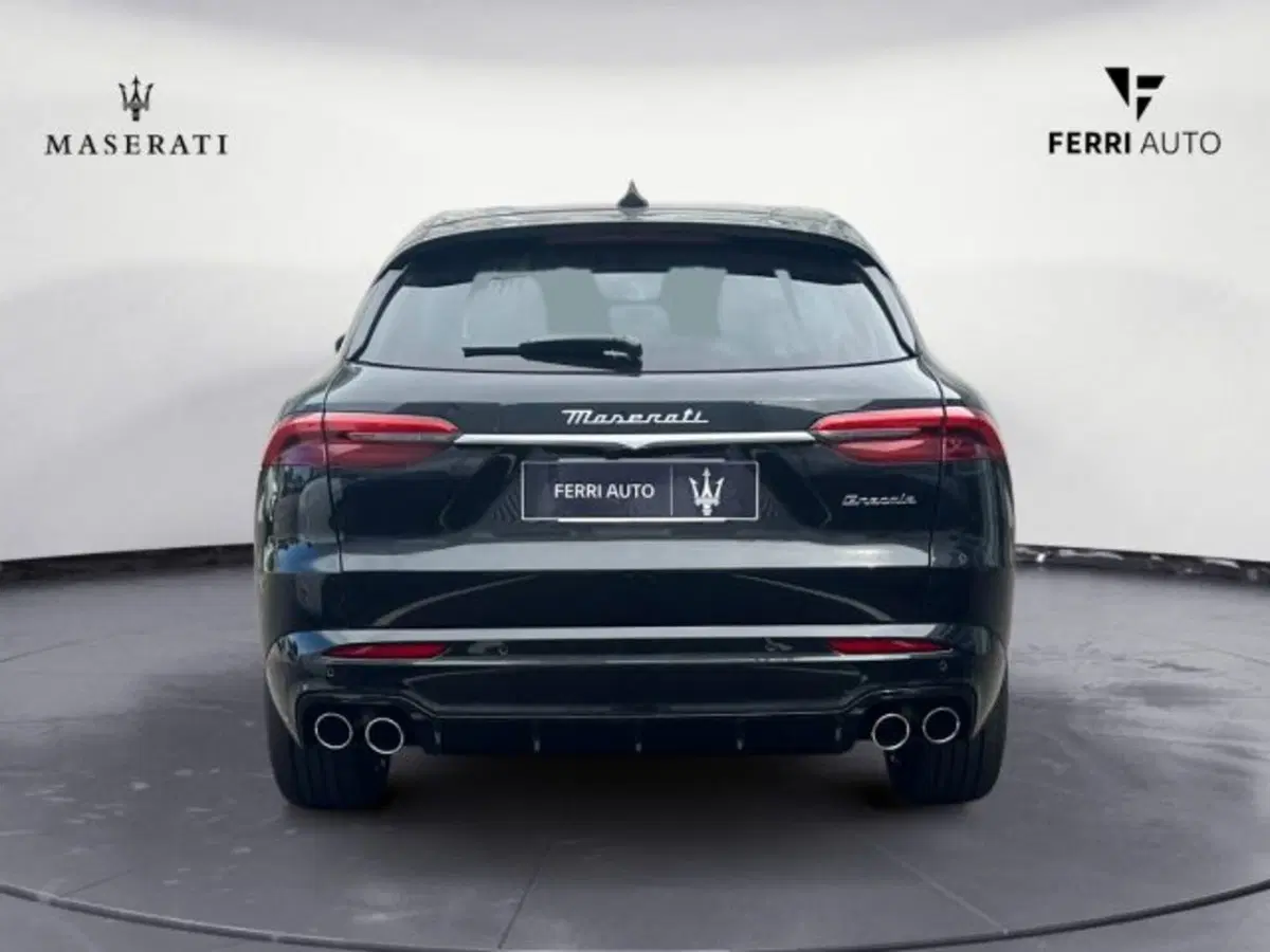 Maserati Grecale nuova a Udine (6)