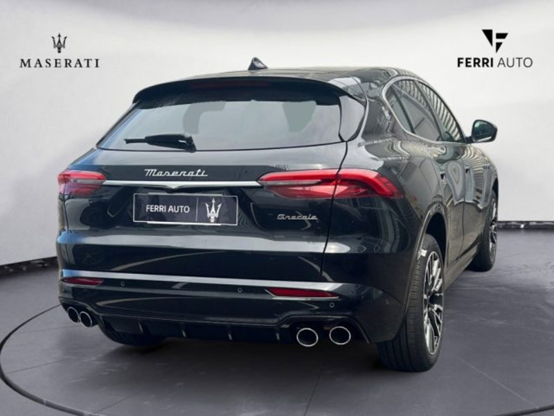 Maserati Grecale nuova a Udine (7)