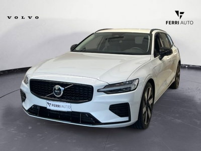 Volvo V60 T6 Recharge AWD Plug-in Hybrid R-design nuova a Tavagnacco