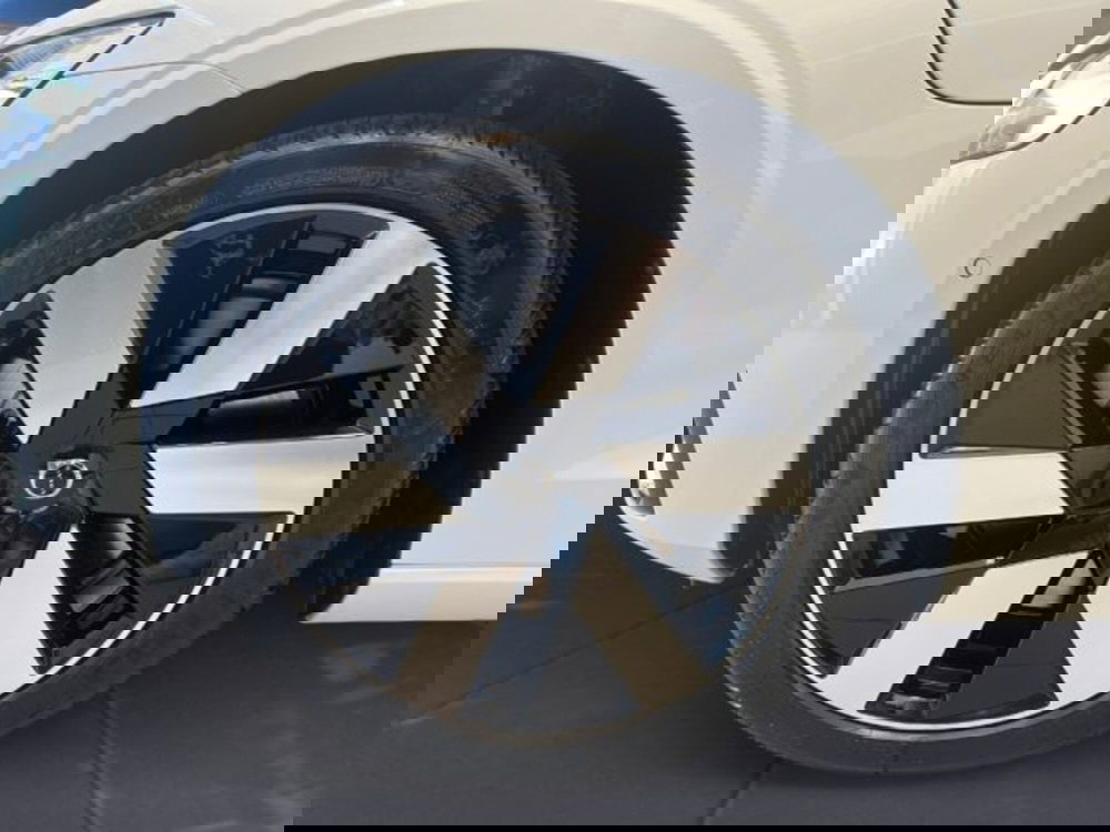 Volvo V60 nuova a Udine (11)