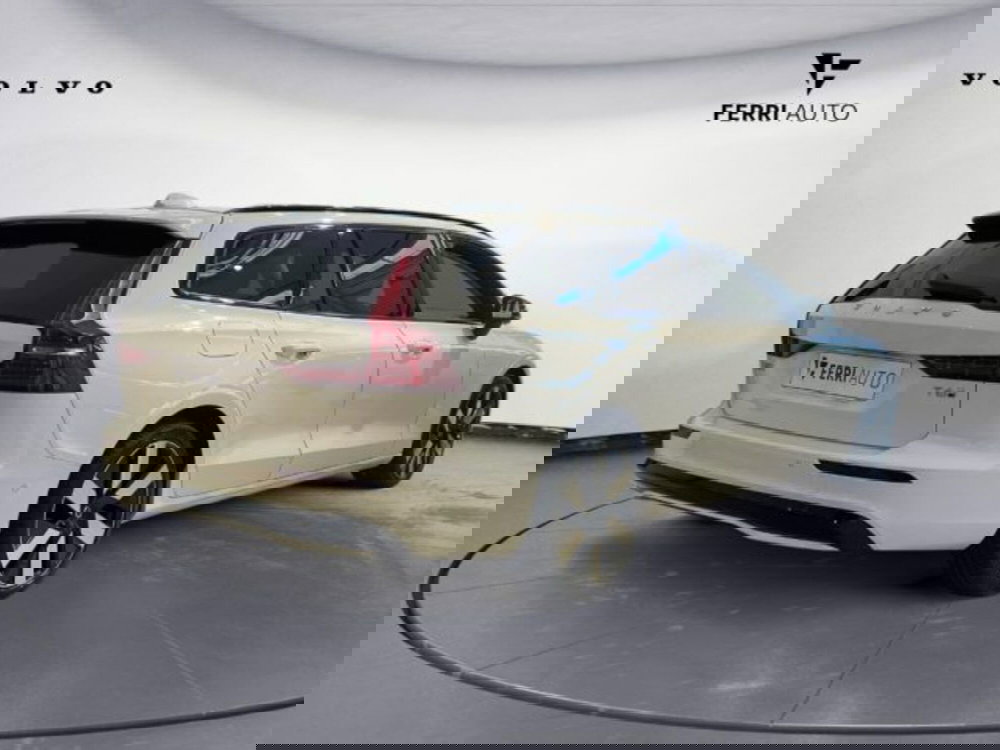 Volvo V60 nuova a Udine (4)