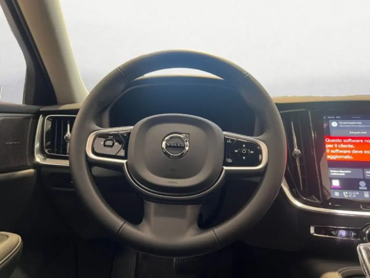 Volvo V60 nuova a Udine (8)