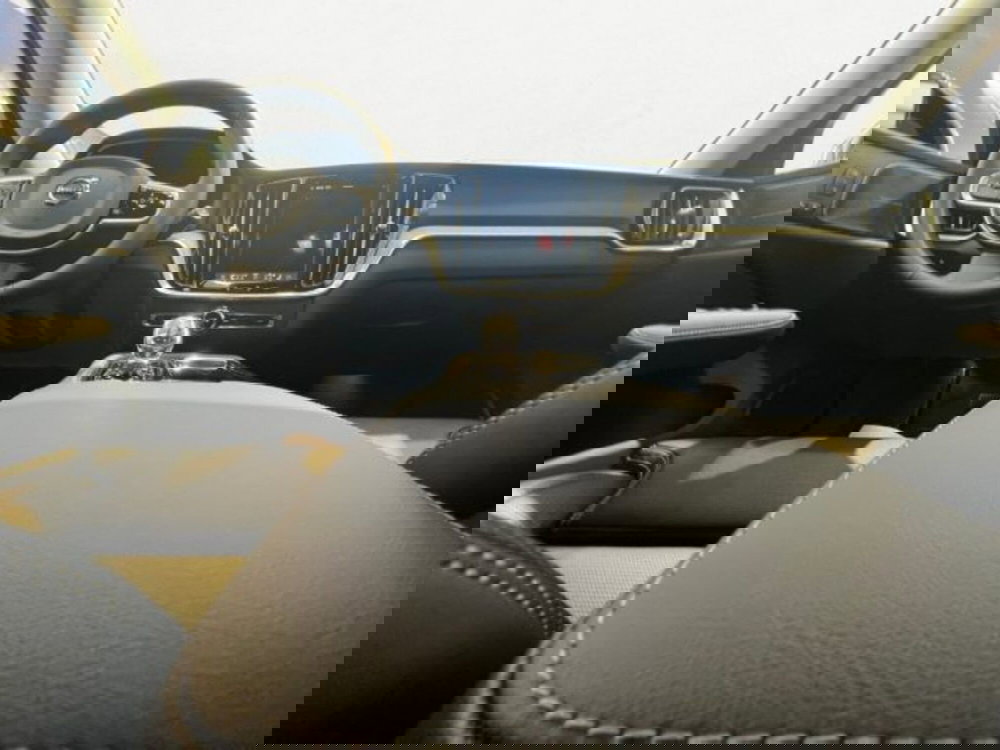 Volvo V60 nuova a Udine (9)