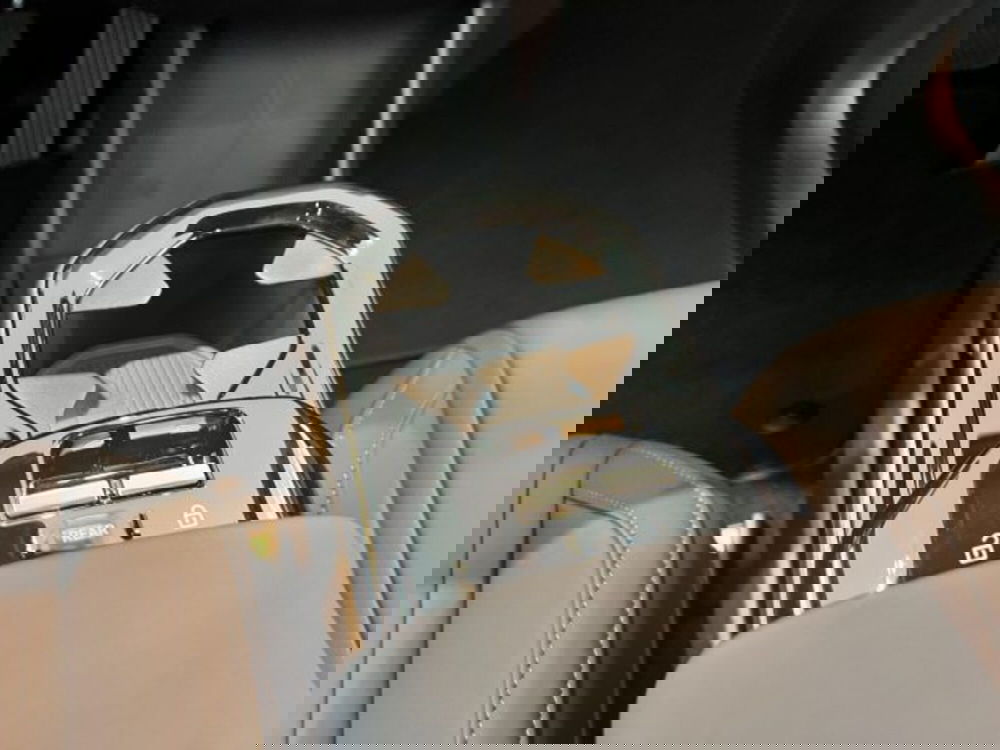 Volvo EX30 Cross Country nuova a Udine (10)