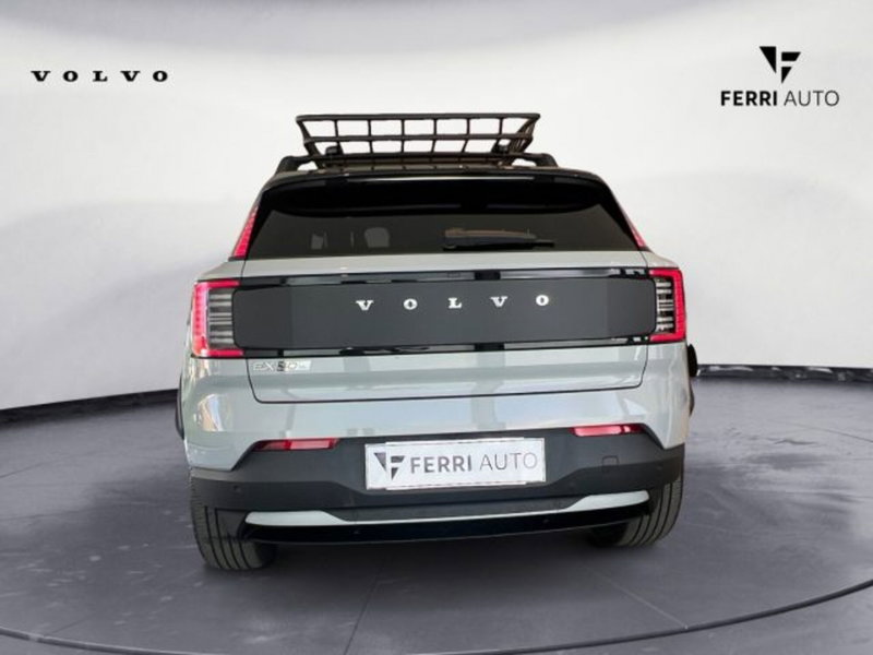 Volvo EX30 Cross Country nuova a Udine (5)