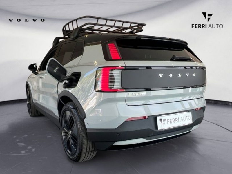 Volvo EX30 Cross Country nuova a Udine (6)