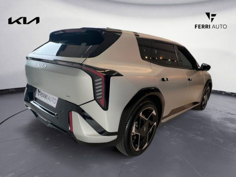 Kia EV4 nuova a Udine (4)