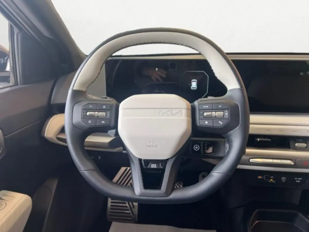 Kia EV4 nuova a Udine (10)