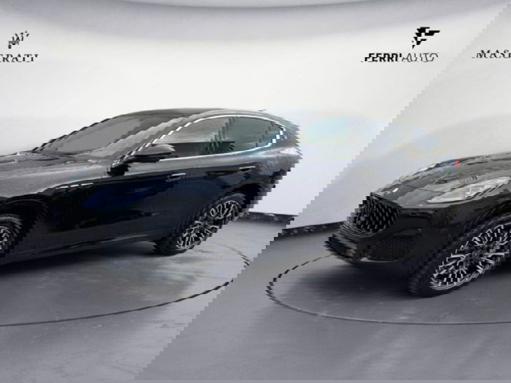 Maserati Grecale nuova a Udine (2)