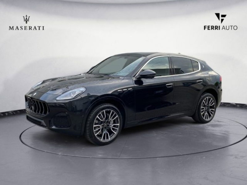 Maserati Grecale nuova a Udine (2)